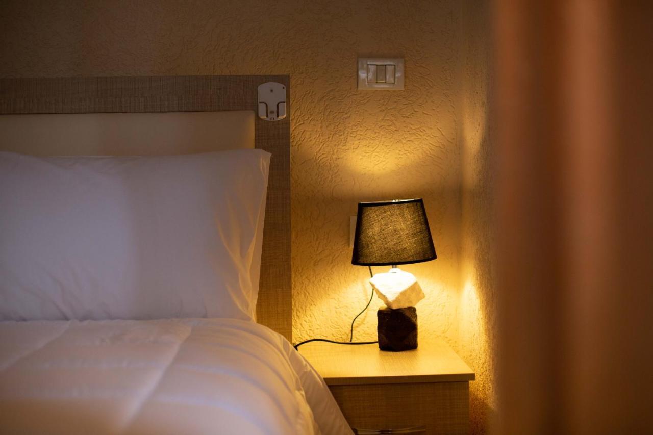 Hotel Vila Lika Korce Esterno foto