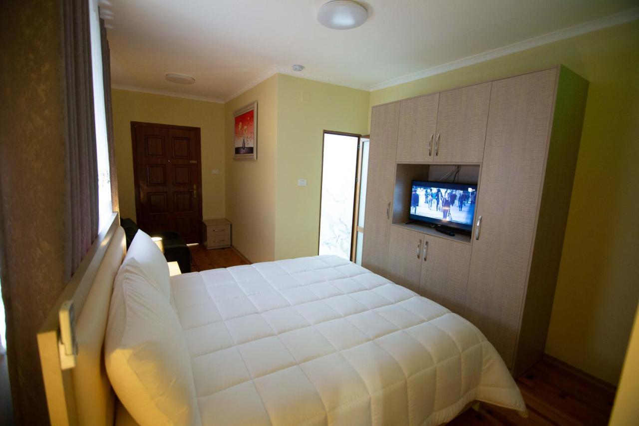 Hotel Vila Lika Korce Esterno foto