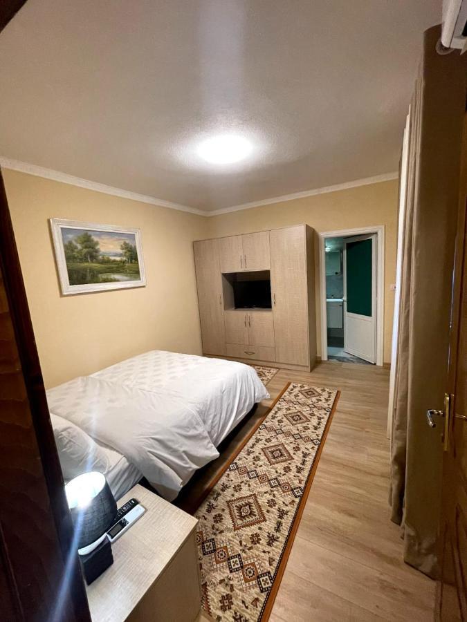 Hotel Vila Lika Korce Esterno foto