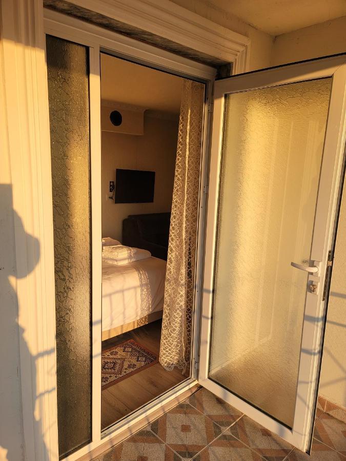 Hotel Vila Lika Korce Esterno foto