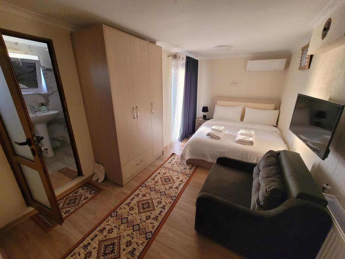 Hotel Vila Lika Korce Esterno foto
